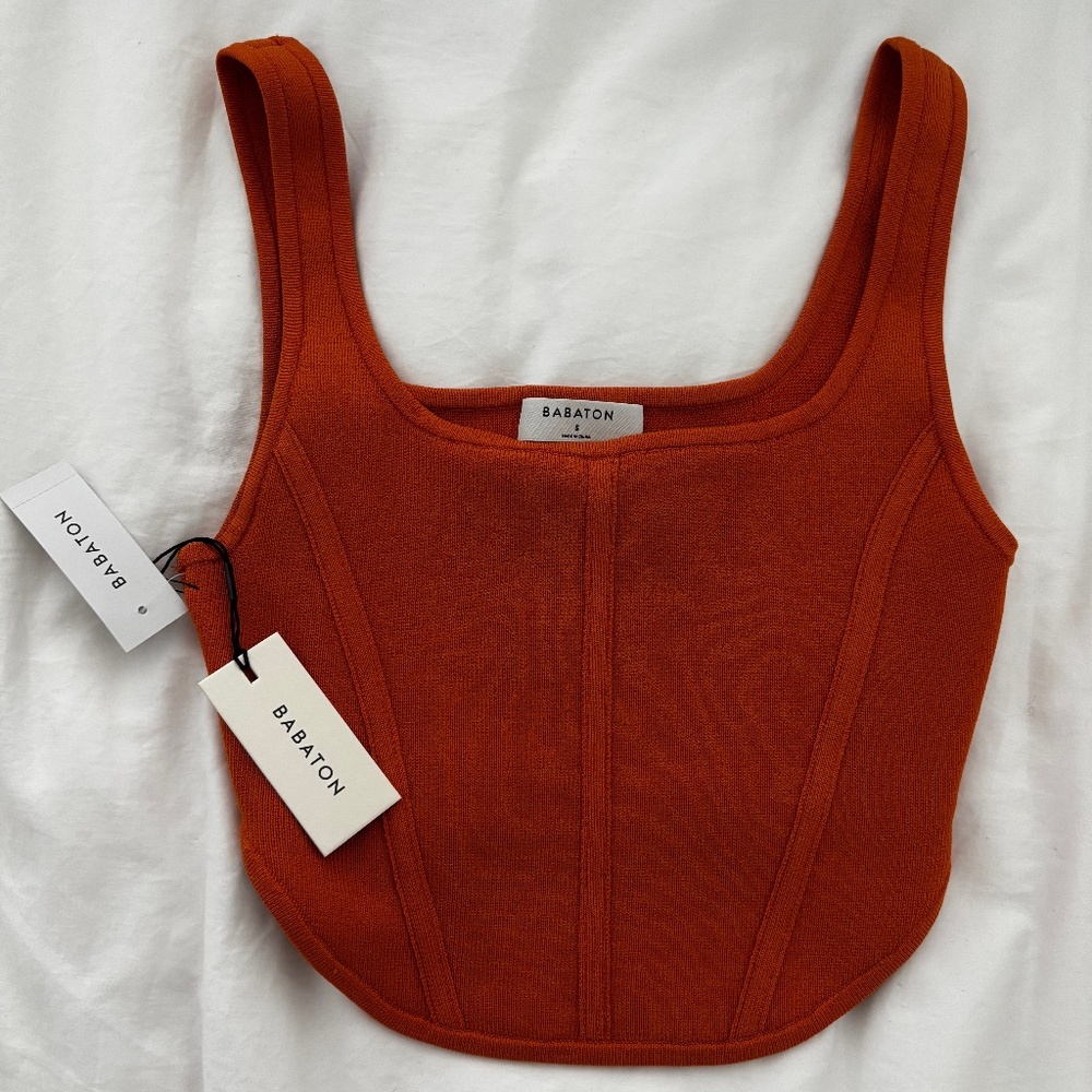 NWT Babaton Sculpt Knit Seamed Tank